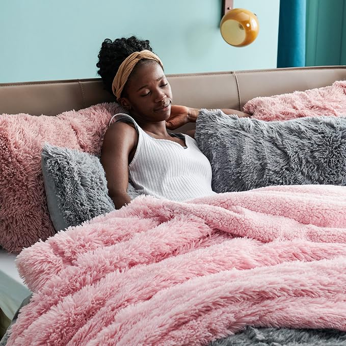 Bedsure GentleSoft Fluffy Pink King Size Blanket - Image 5