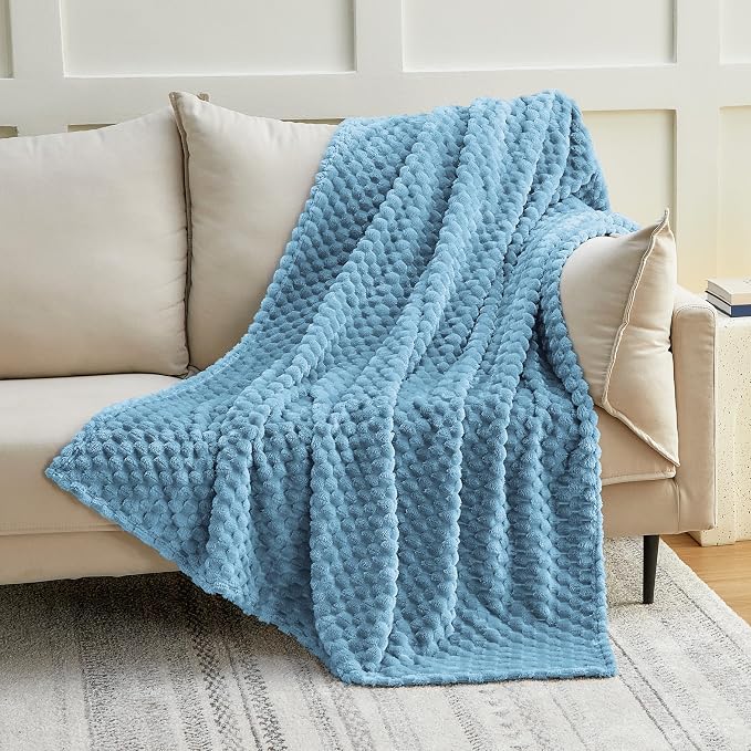 EXQ Home Fleece Throw Blanket for Couch or Bed - Image 3