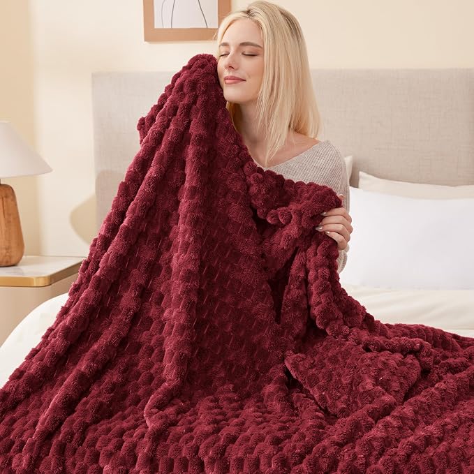 EXQ Home Fleece Throw Blanket for Couch or Bed - Image 3