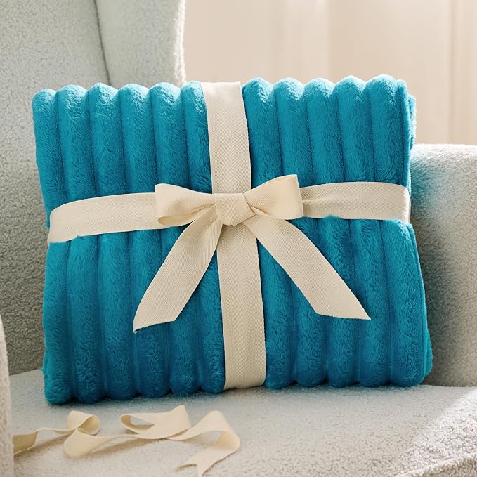 Bedsure Teal Fleece Blanket for Couch - Image 9