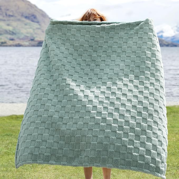 Bedsure GentleSoft Sage Green Throw Blanket - Image 3