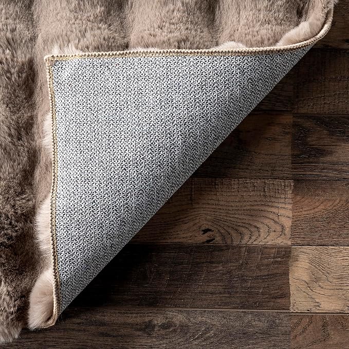Nuloom Jeni Taupe, Solid Faux Rabbit, Fluffy and Cozy, High Traffic, Stain - Image 4